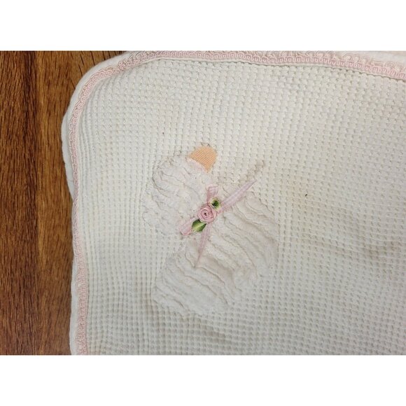 Vintage Sweet William White Waffle Baby Crib Blanket Pink Trim‎ - Picture 2 of 4